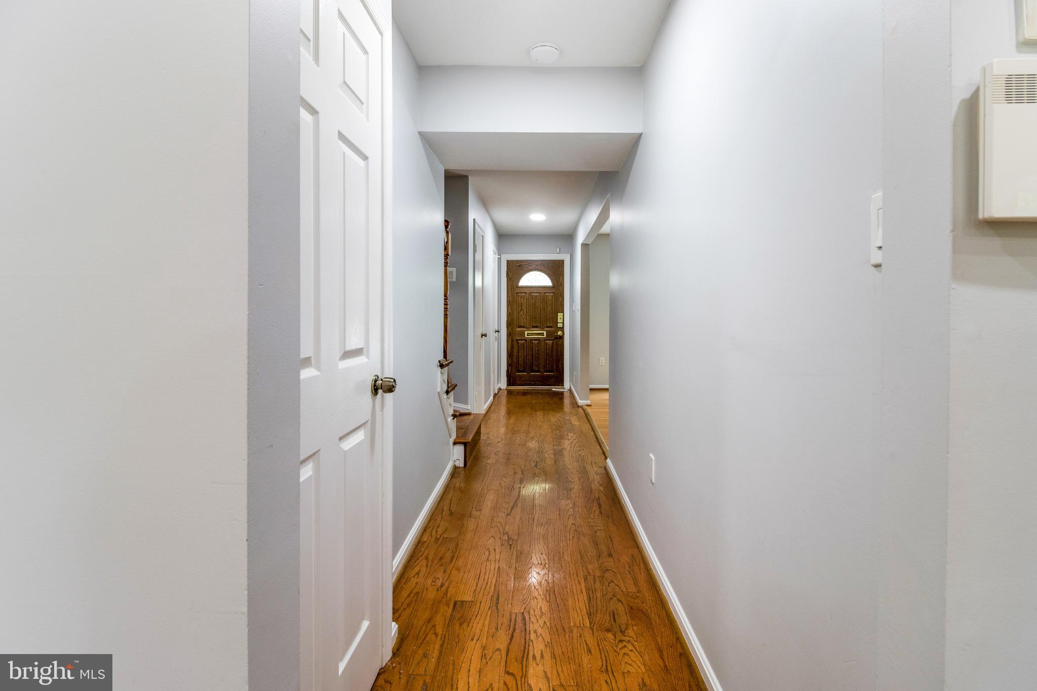 8064 Sleepy View Lane Springfield, VA 22153 - Photo 10 of 25 Gallery Image 10
