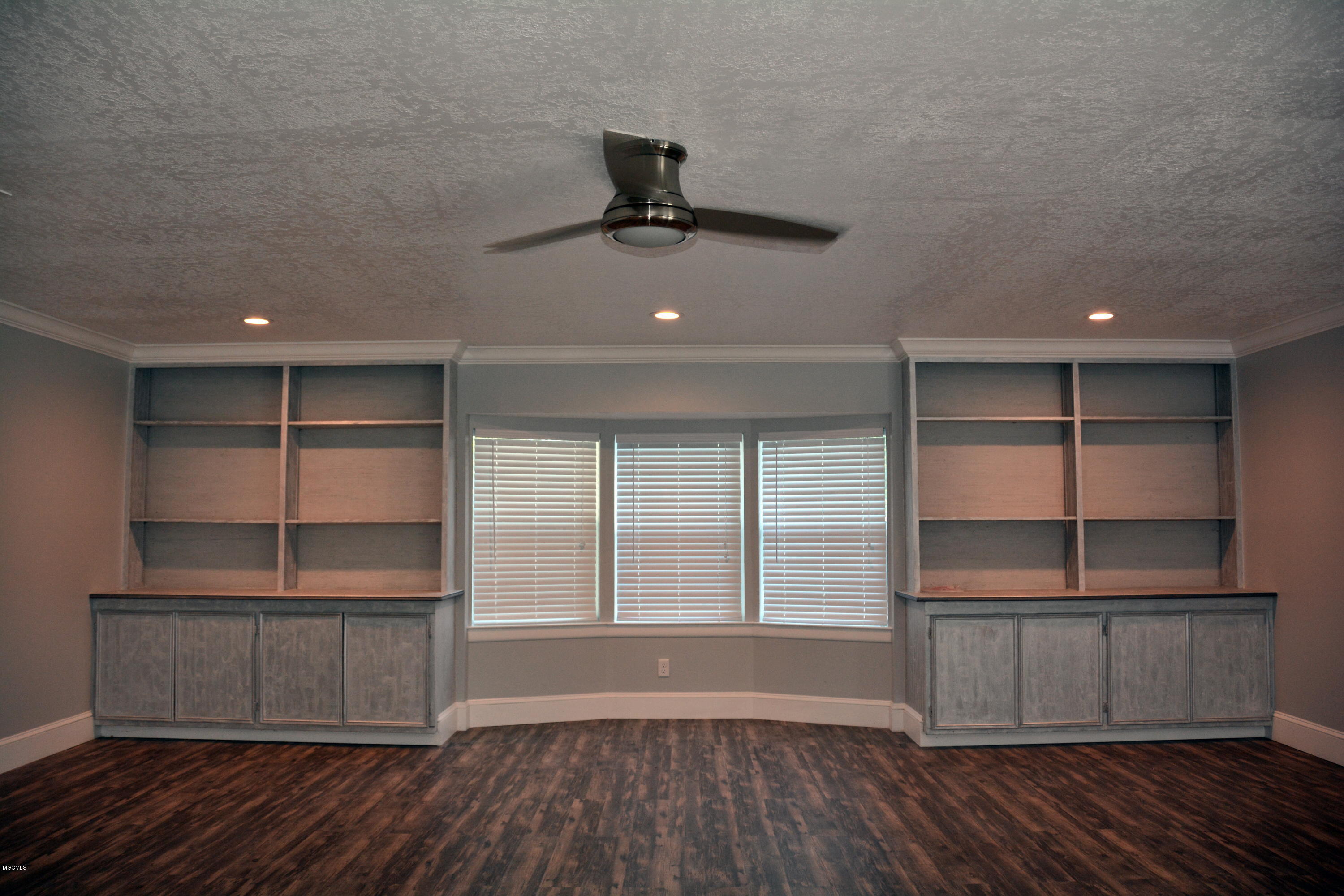 5081 Beatline Road Long Beach, MS 39560 - Photo 24 of 76 Family Room