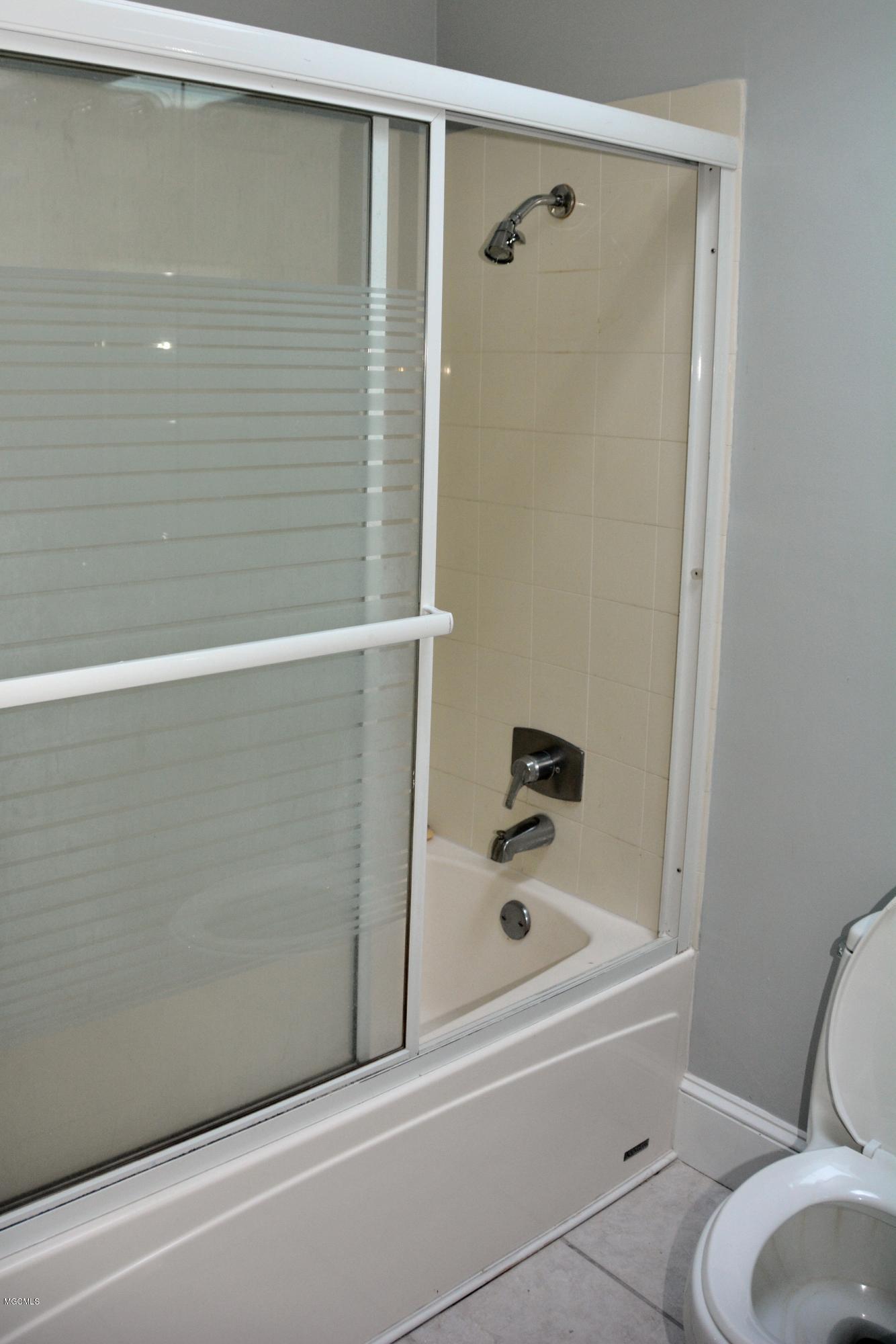 5081 Beatline Road Long Beach, MS 39560 - Photo 35 of 76 Bath 2 Tub