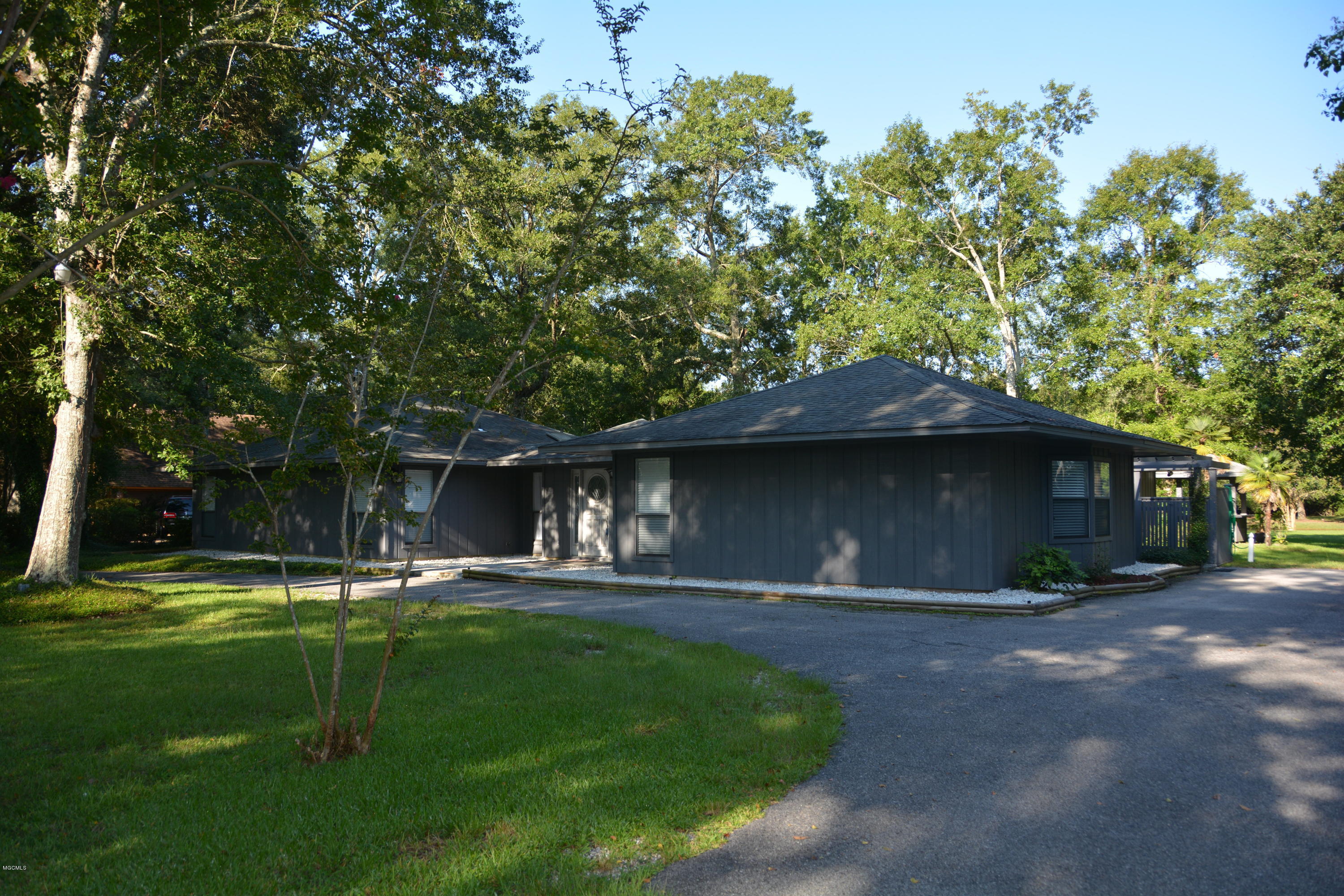 5081 Beatline Road Long Beach, MS 39560 - Photo 4 of 76 DSC_9120