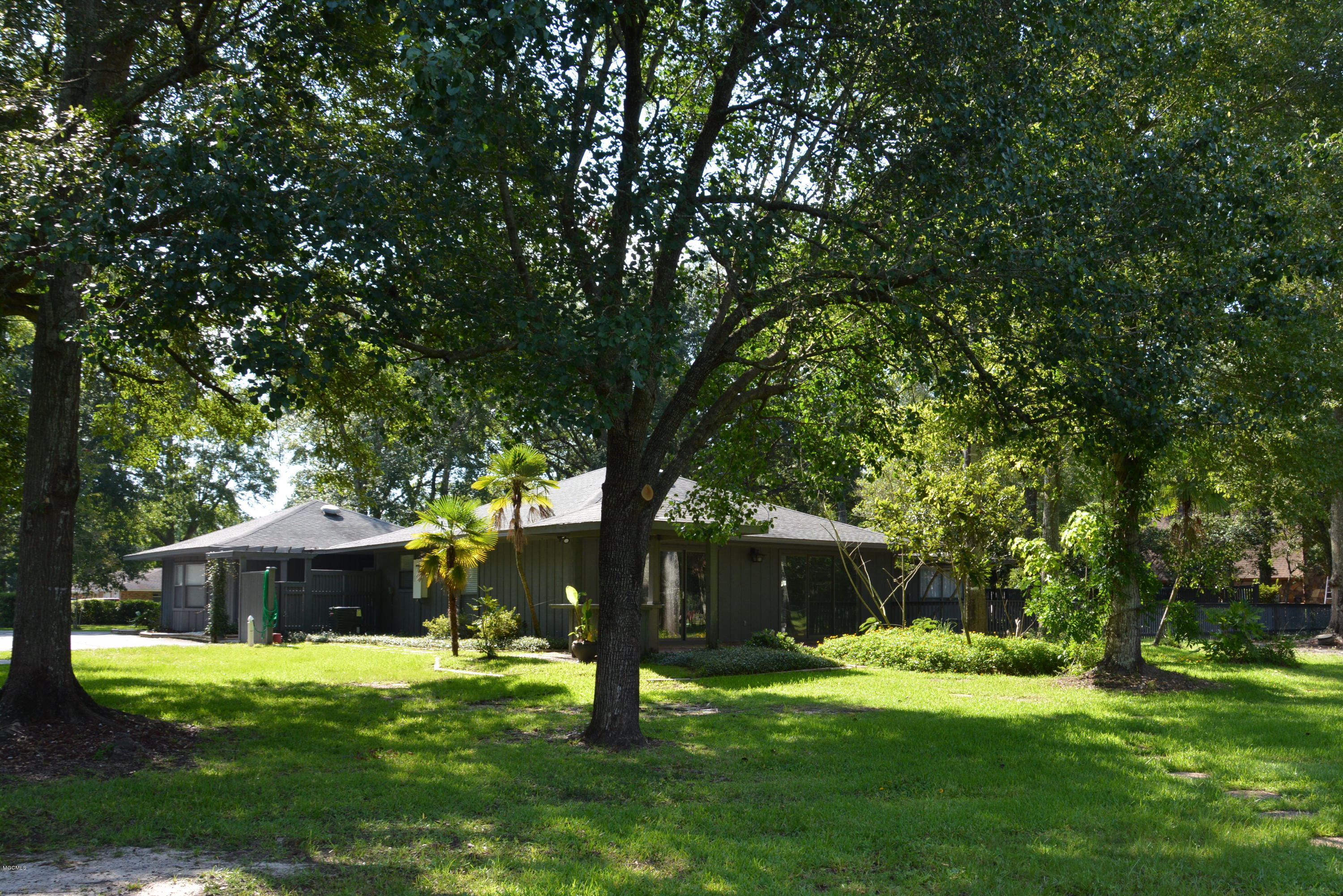 5081 Beatline Road Long Beach, MS 39560 - Photo 5 of 76 DSC_9322