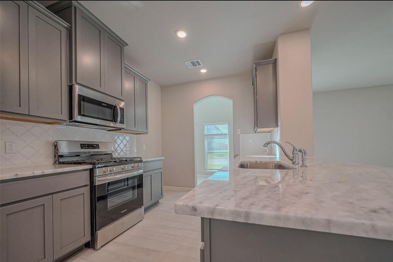 22807 Ephesus Avenue Tomball, TX 77377 - Photo 14 of 33