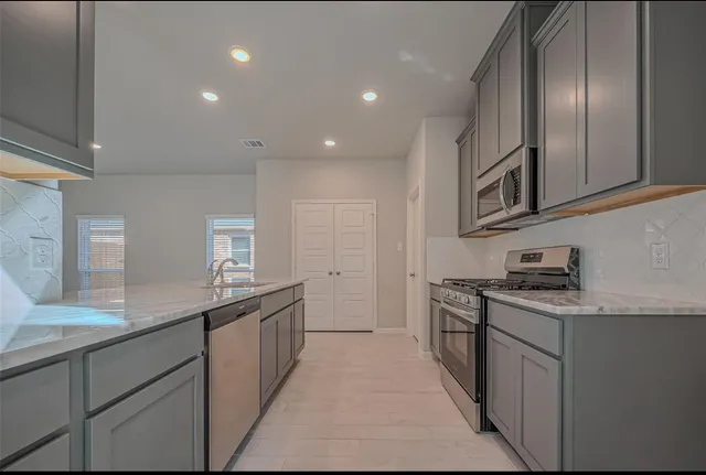 $2,590 | 22807 Ephesus Avenue, Tomball, TX 77377