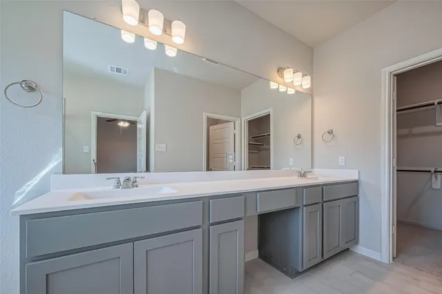 $2,590 | 22807 Ephesus Avenue, Tomball, TX 77377