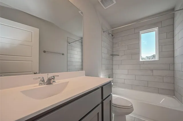 $2,590 | 22807 Ephesus Avenue, Tomball, TX 77377