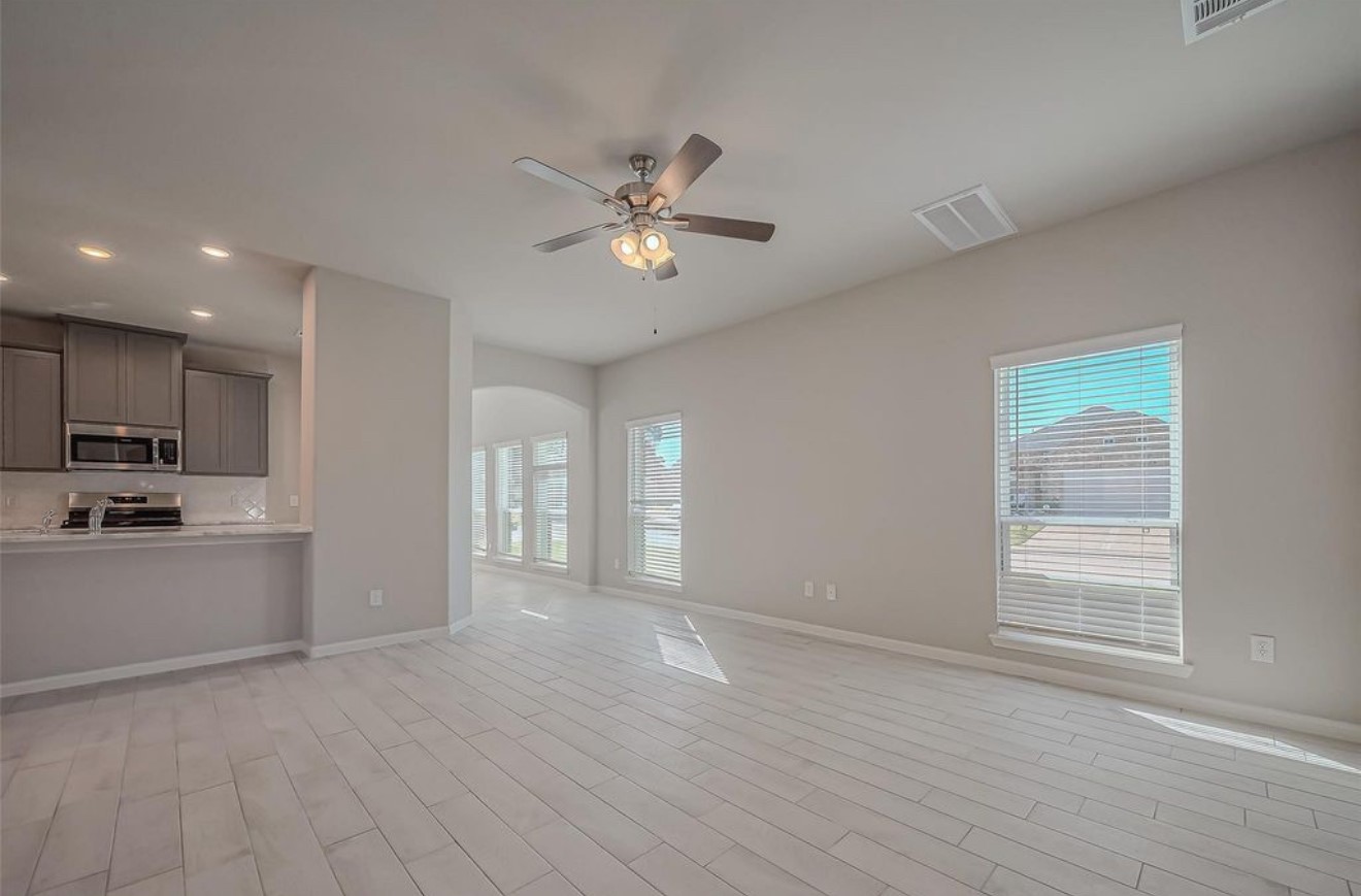 22807 Ephesus Avenue Tomball, TX 77377 - Photo 10 of 33