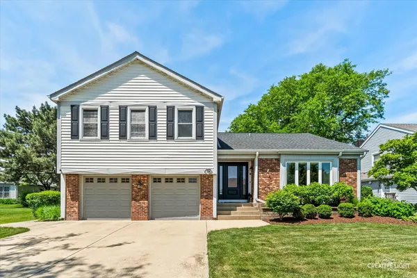$681,000 | 2266 Richmond Drive, Wheaton, IL 60189