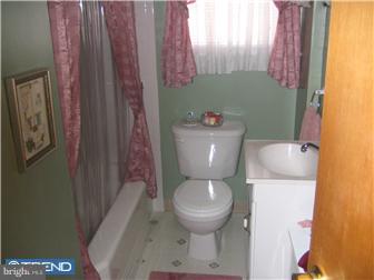 24 Norwyn Road Hatboro, PA 19040 - Photo 10 of 12