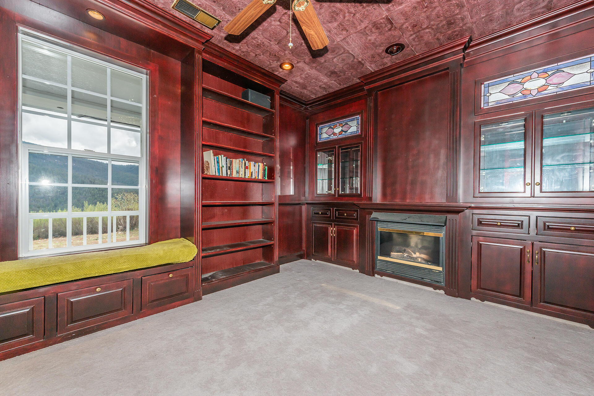 1551 Oak Ranch Road Lewiston, CA 96052 - Photo 13 of 35 an empty room with furniture and windows