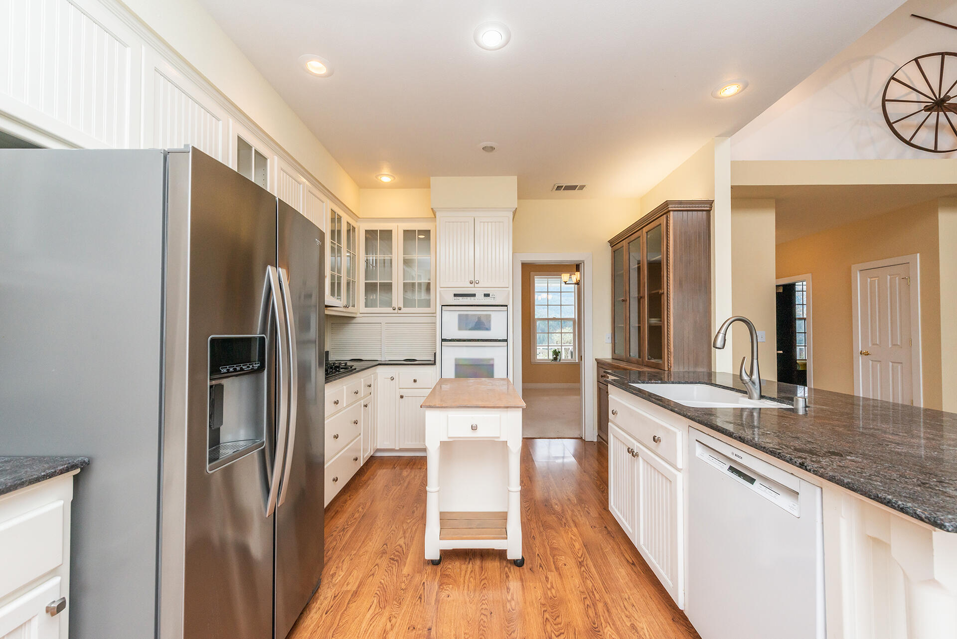 1551 Oak Ranch Road Lewiston, CA 96052 - Photo 27 of 35 a kitchen with stainless steel appliances granite countertop a refrigerator and a sink