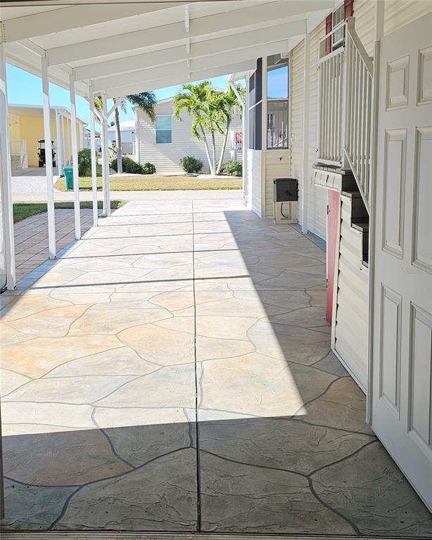 27 Freeman Avenue Punta Gorda, FL 33950 - Photo 27 of 32 a outdoor space with balcony