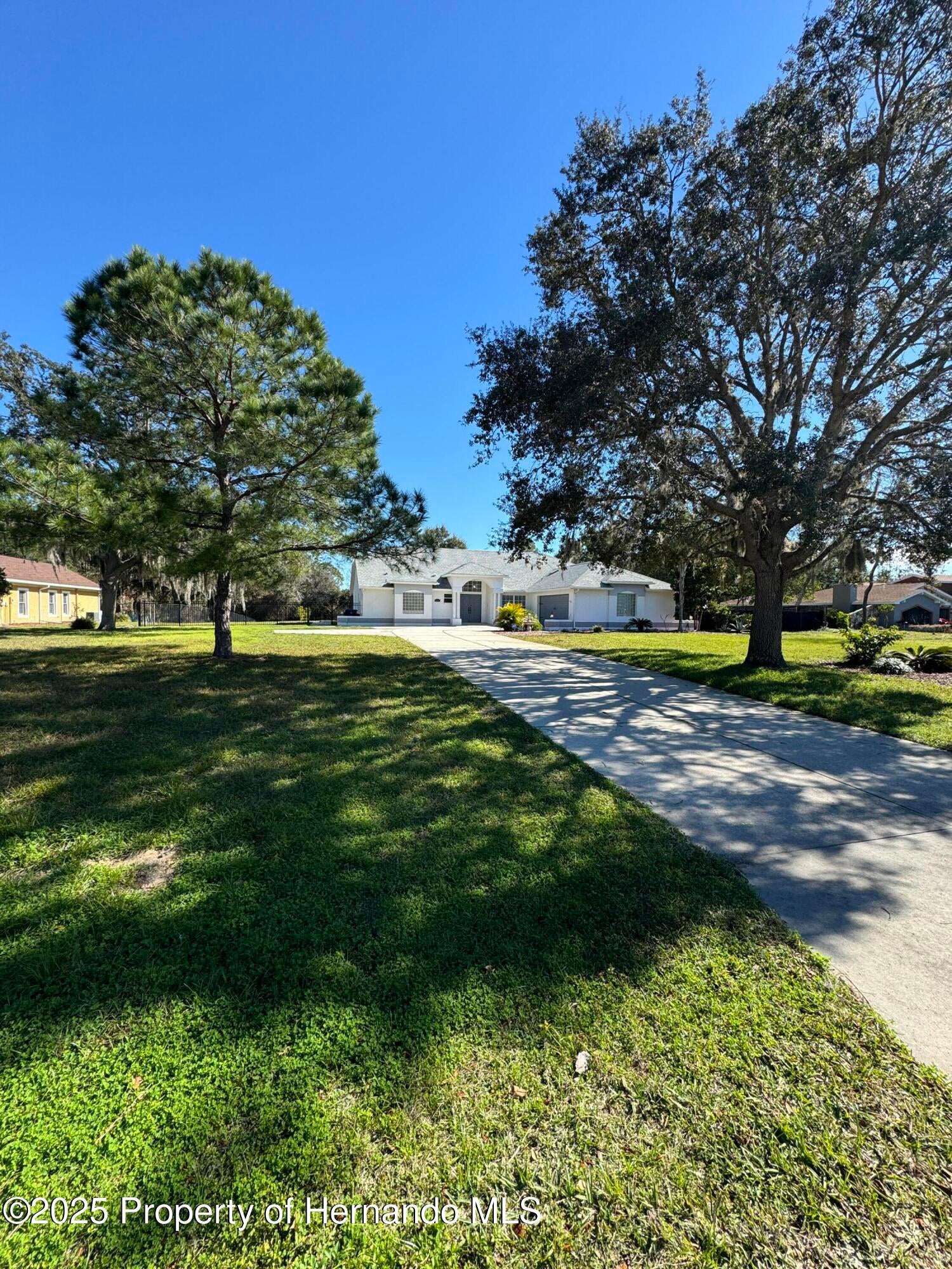 7565 Jomel Drive Weeki Wachee, FL 34607 - Photo 2 of 43 Gallery Image 2