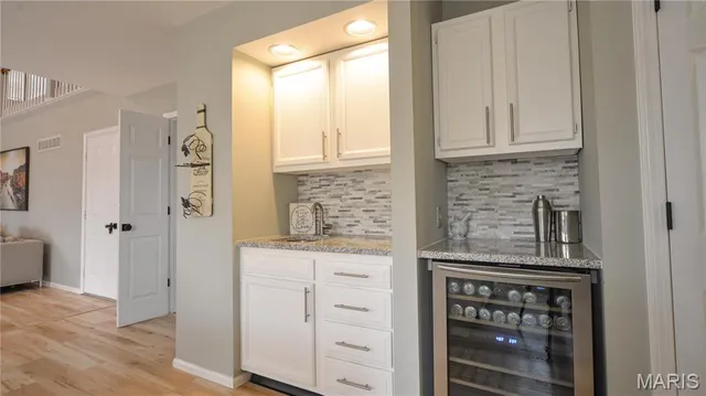 $520,000 | 6906 Wellsford Court, Oakville, MO 63129