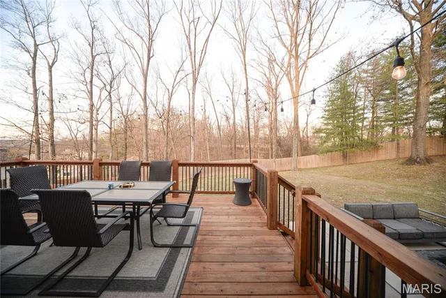 $520,000 | 6906 Wellsford Court, Oakville, MO 63129