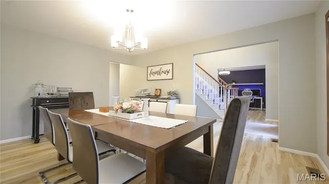 $520,000 | 6906 Wellsford Court, Oakville, MO 63129