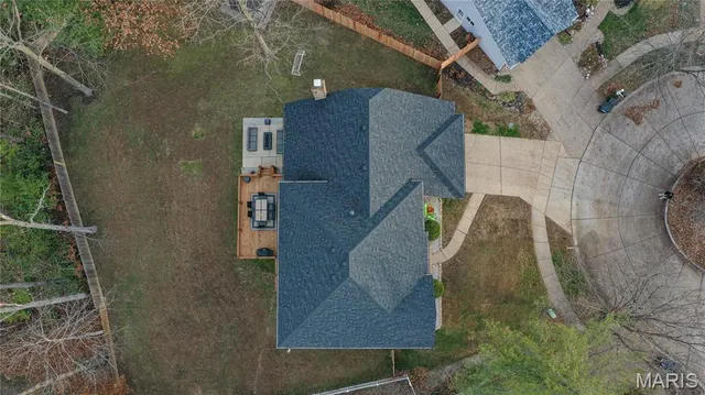 $520,000 | 6906 Wellsford Court, Oakville, MO 63129