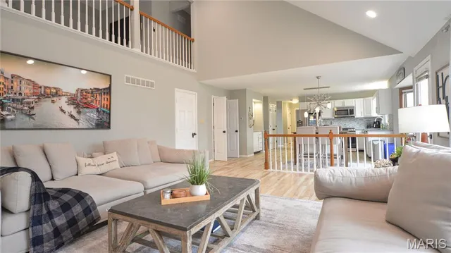 $520,000 | 6906 Wellsford Court, Oakville, MO 63129