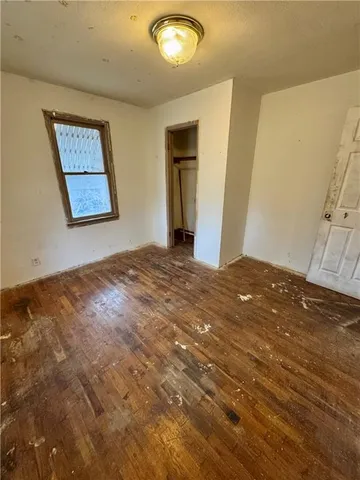 $45,000 | 303 South Commercial Street, Windsor, MO 65360