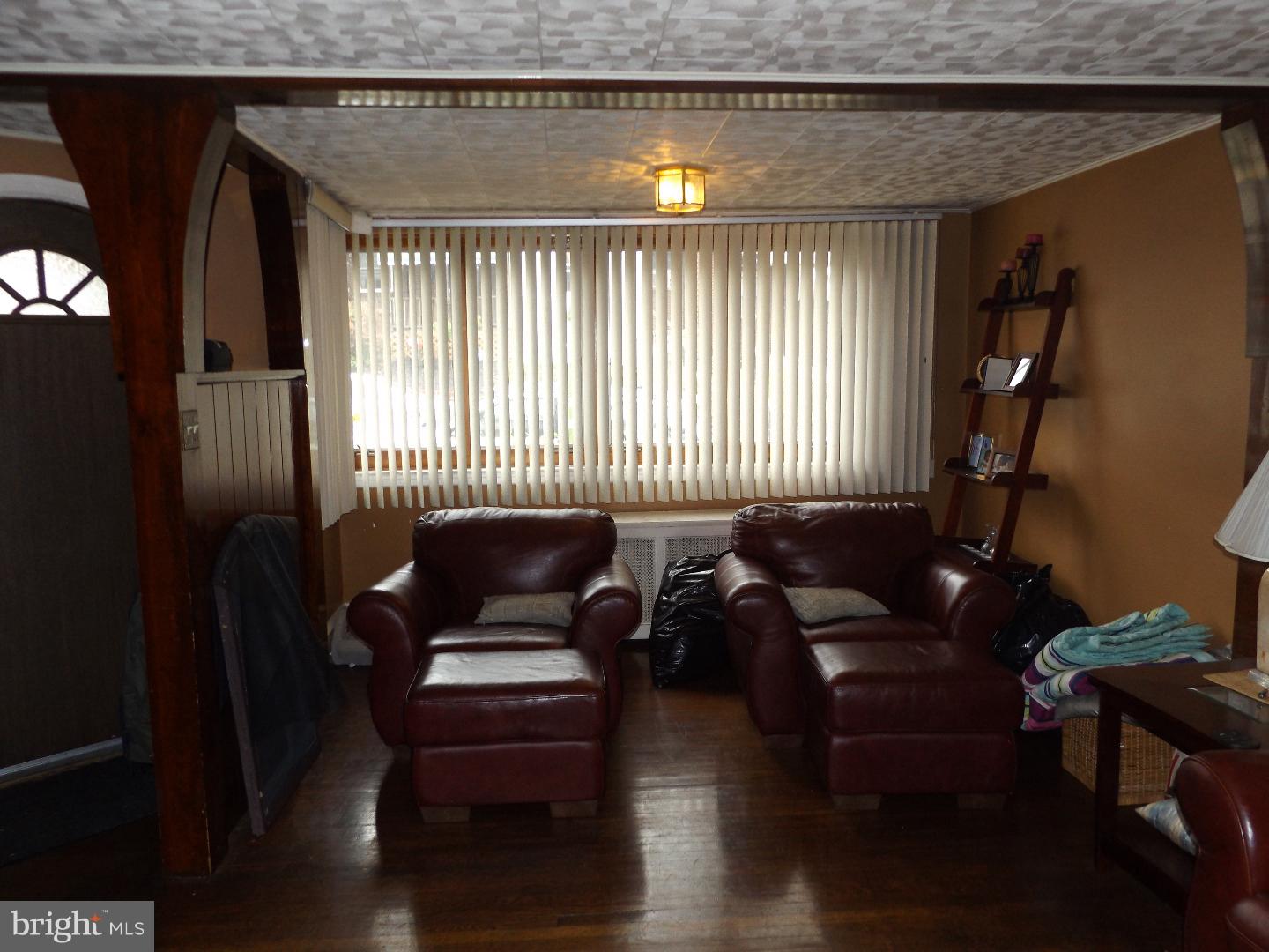 234 Maypole Road Upper Darby, PA 19082 - Photo 3 of 16