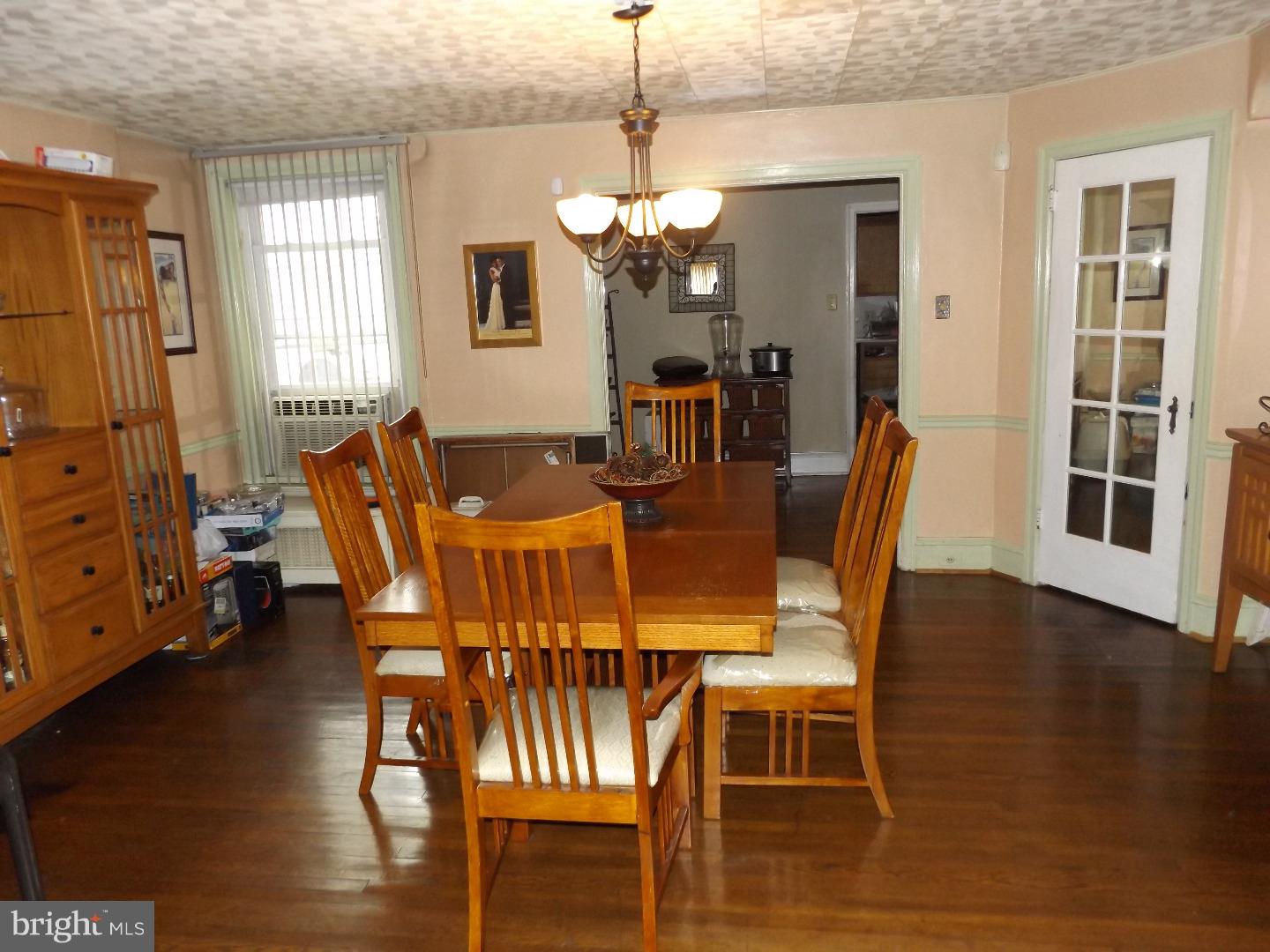 234 Maypole Road Upper Darby, PA 19082 - Photo 4 of 16