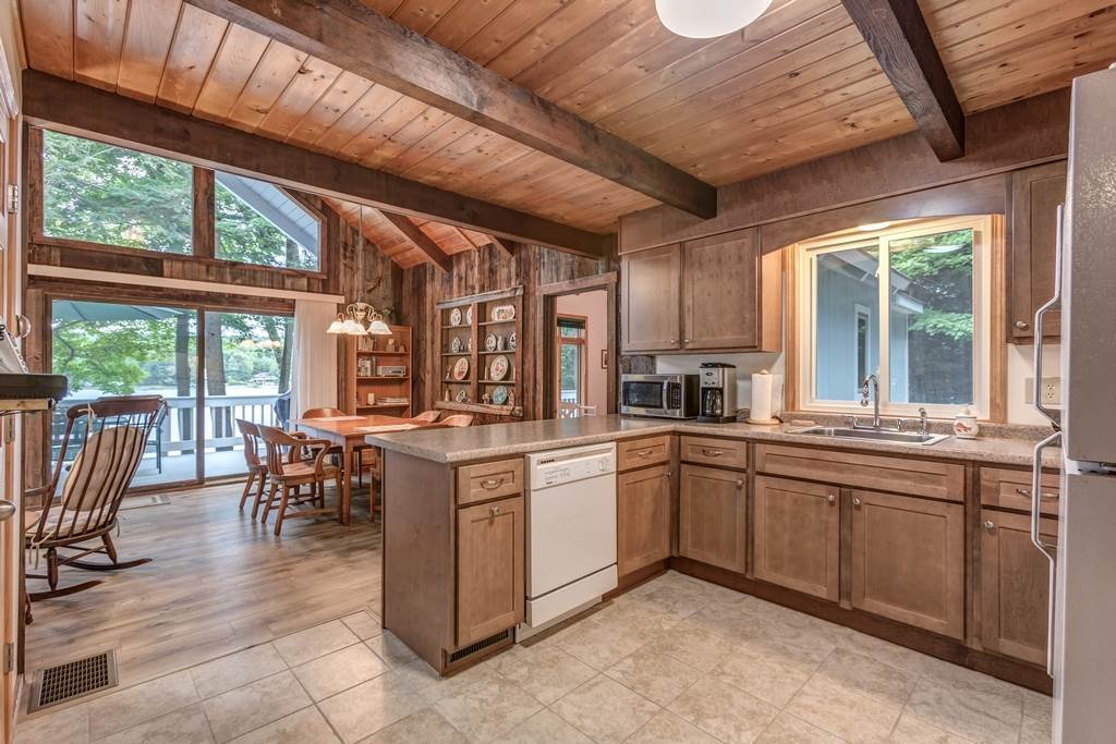 145 Fernwood Road Stoddard, NH 03464 - Photo 6 of 40