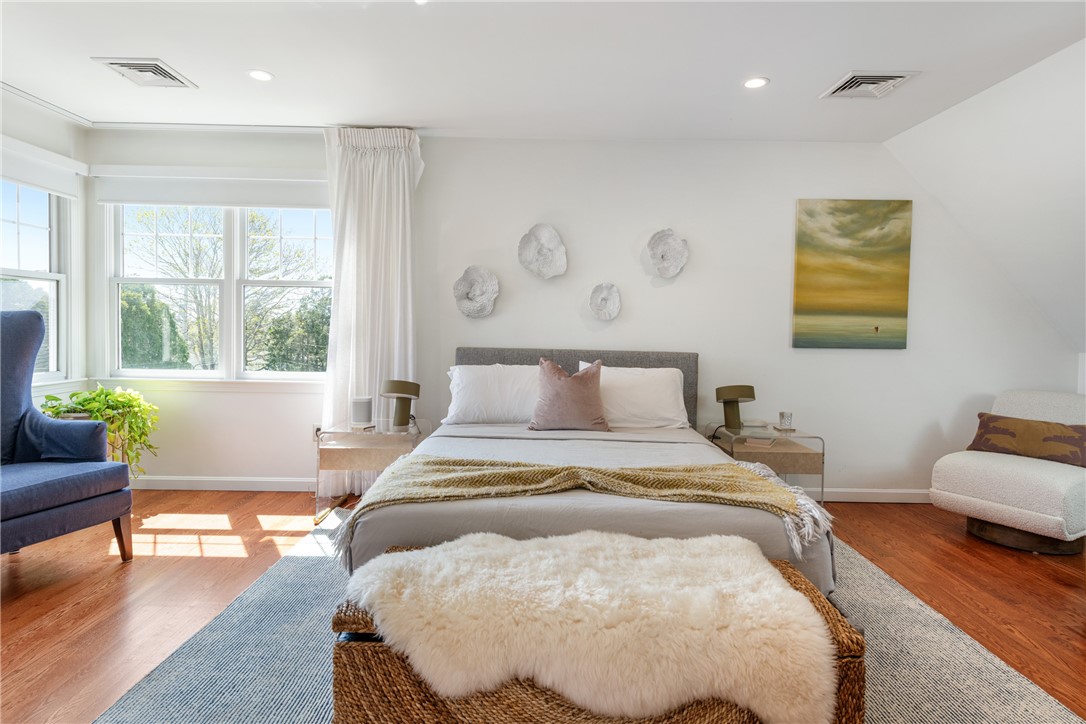 7 Maloney Lane Middletown, RI 02842 - Photo 17 of 35 Gallery Image 17