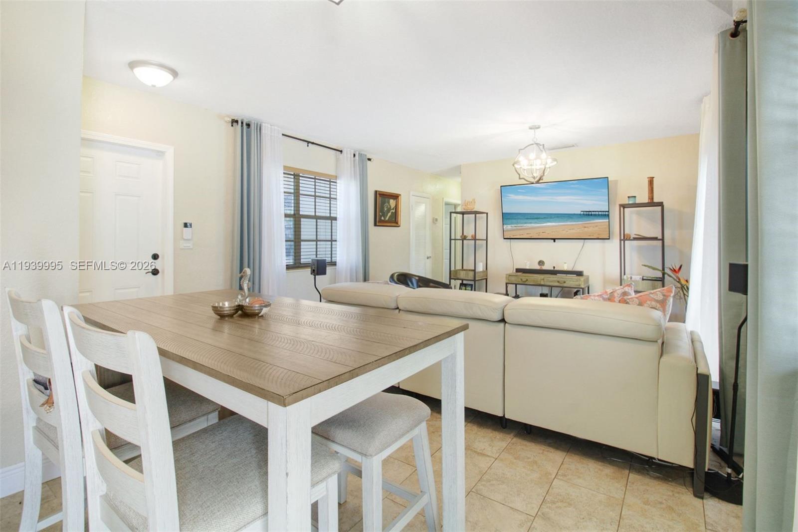 8230 Southwest 30th Street Miami, FL 33155 - Photo 12 of 27