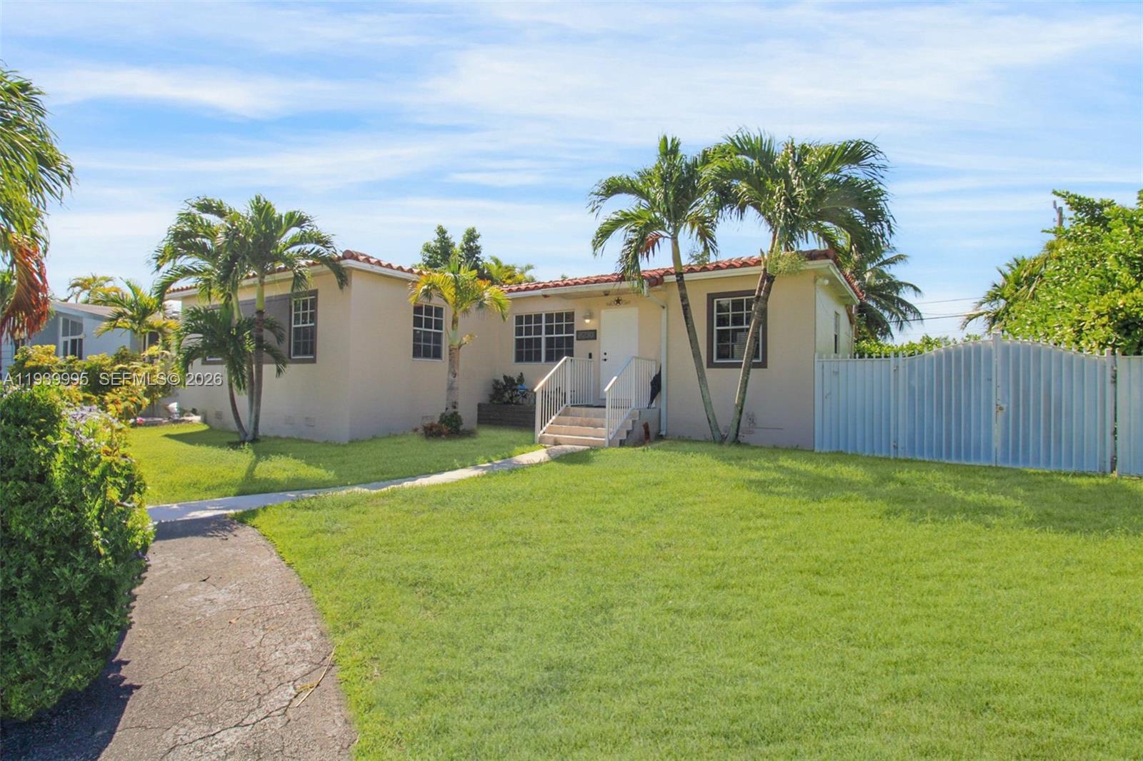 8230 Southwest 30th Street Miami, FL 33155 - Photo 7 of 27