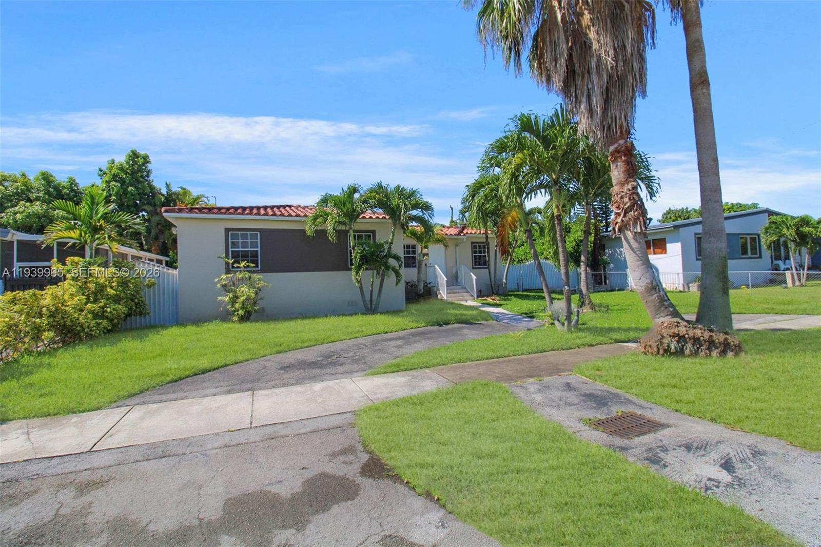 8230 Southwest 30th Street Miami, FL 33155 - Photo 8 of 27