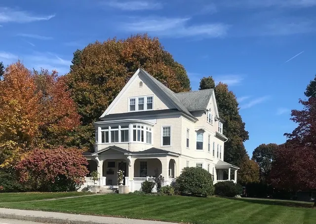 $2,395 | 35 Grafton Street, Unit 2, Shrewsbury, MA 01545