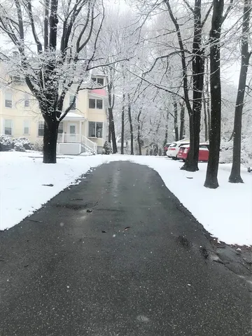 $2,395 | 35 Grafton Street, Unit 2, Shrewsbury, MA 01545