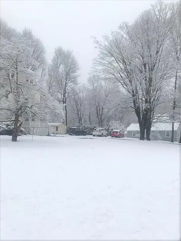 $2,395 | 35 Grafton Street, Unit 2, Shrewsbury, MA 01545