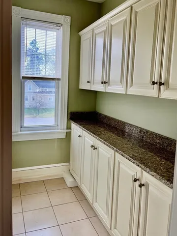 $2,395 | 35 Grafton Street, Unit 2, Shrewsbury, MA 01545