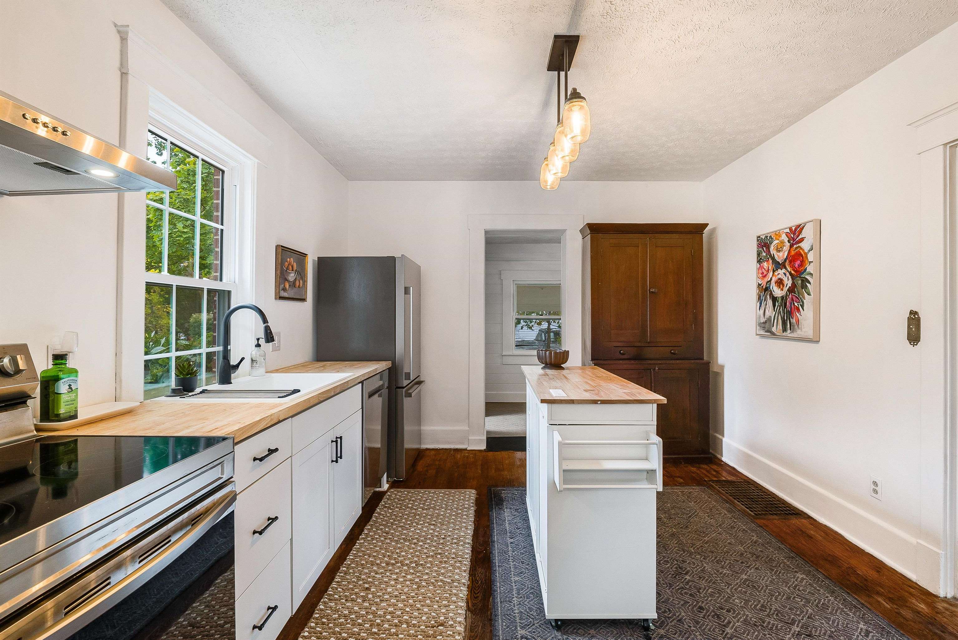 1637 Mulberry Street Waynesboro, VA 22980 - Photo 15 of 51