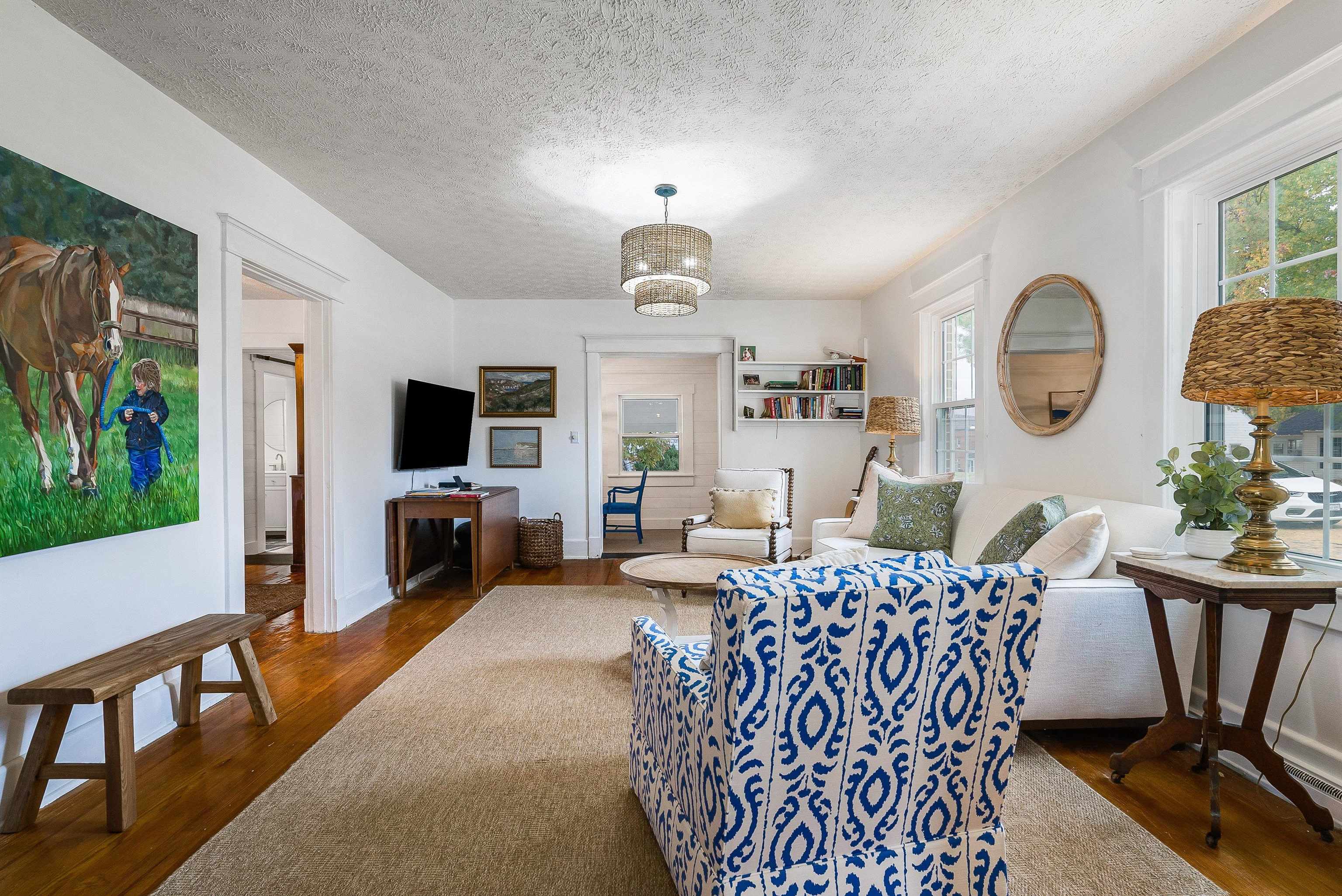 1637 Mulberry Street Waynesboro, VA 22980 - Photo 3 of 51