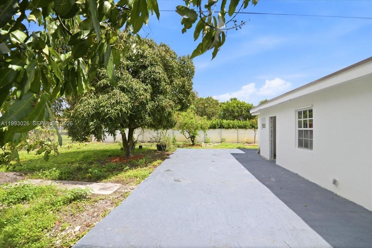 1271 West 83rd Street Hialeah, FL 33014 - Photo 11 of 51