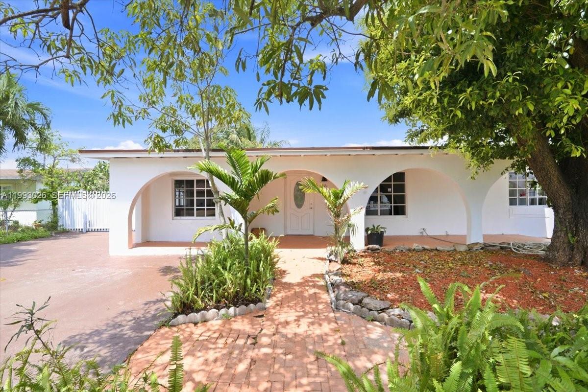 1271 West 83rd Street Hialeah, FL 33014 - Photo 5 of 51