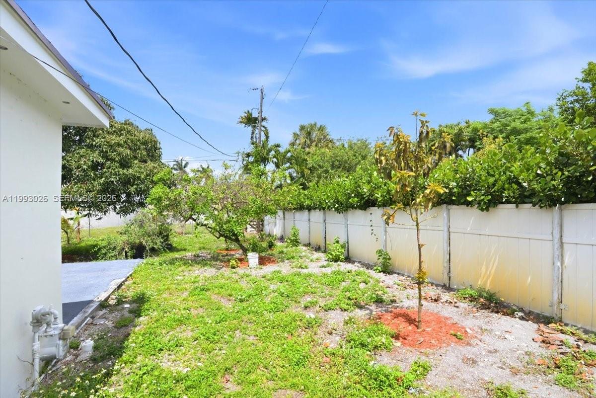 1271 West 83rd Street Hialeah, FL 33014 - Photo 9 of 51