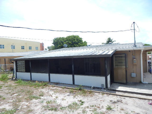 5658 Columbus Road West Palm Beach, FL 33405 - Photo 3 of 6 columbus3