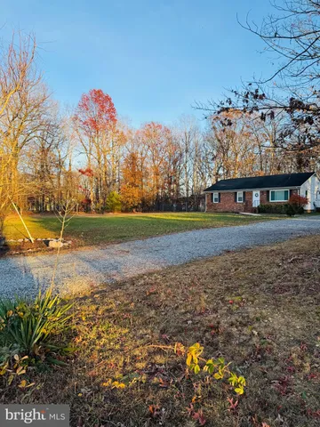 $389,999 | 5527 Smith Station Road, Fredericksburg, VA 22407
