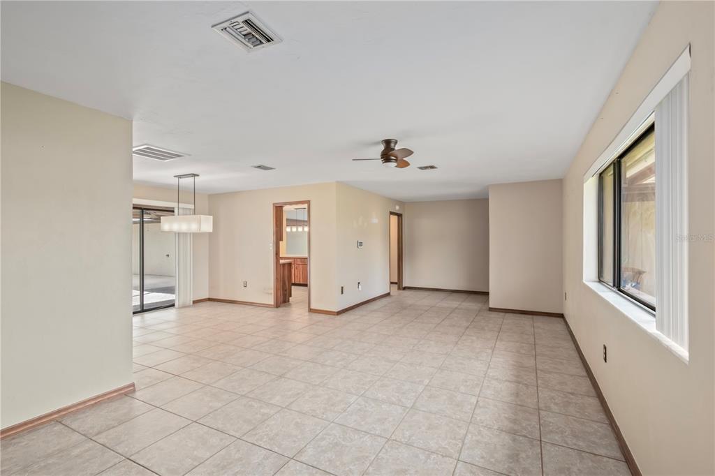 2902 Marion County Road Weirsdale, FL 32195 - Photo 14 of 86