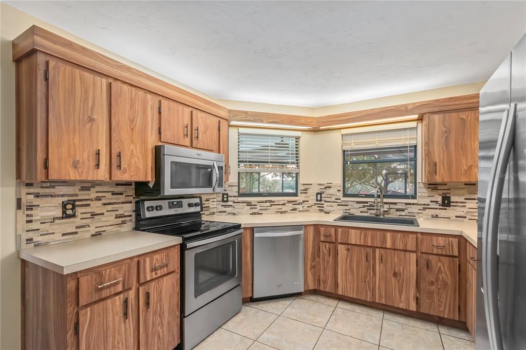 2902 Marion County Road Weirsdale, FL 32195 - Photo 25 of 86