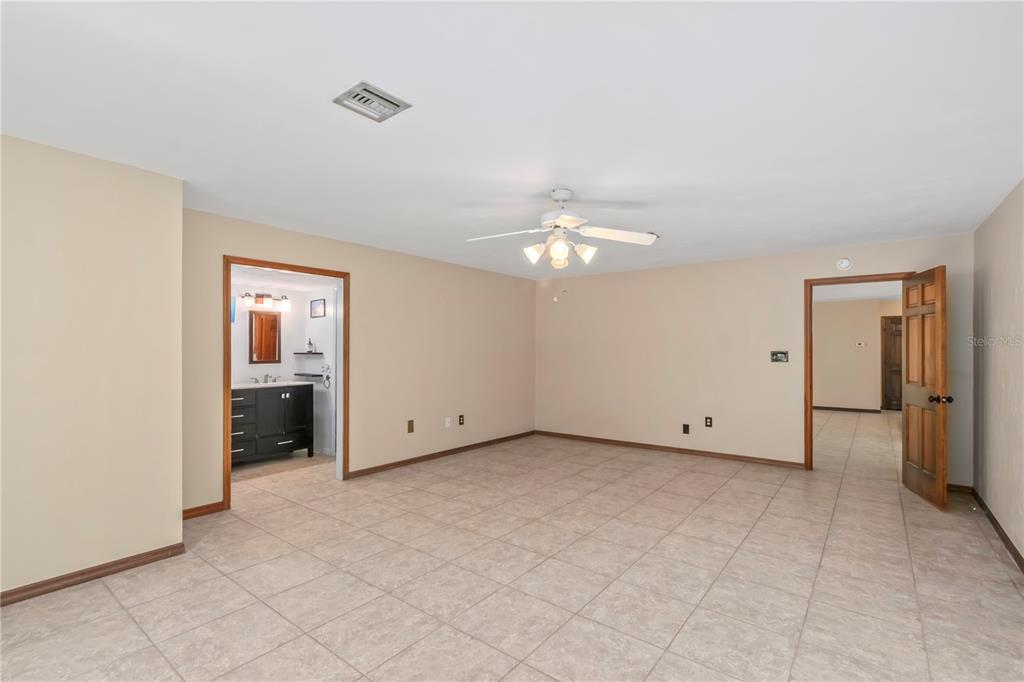 2902 Marion County Road Weirsdale, FL 32195 - Photo 30 of 86