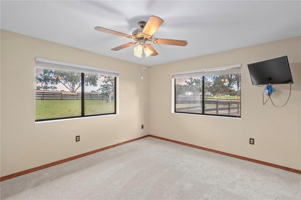 2902 Marion County Road Weirsdale, FL 32195 - Photo 37 of 86