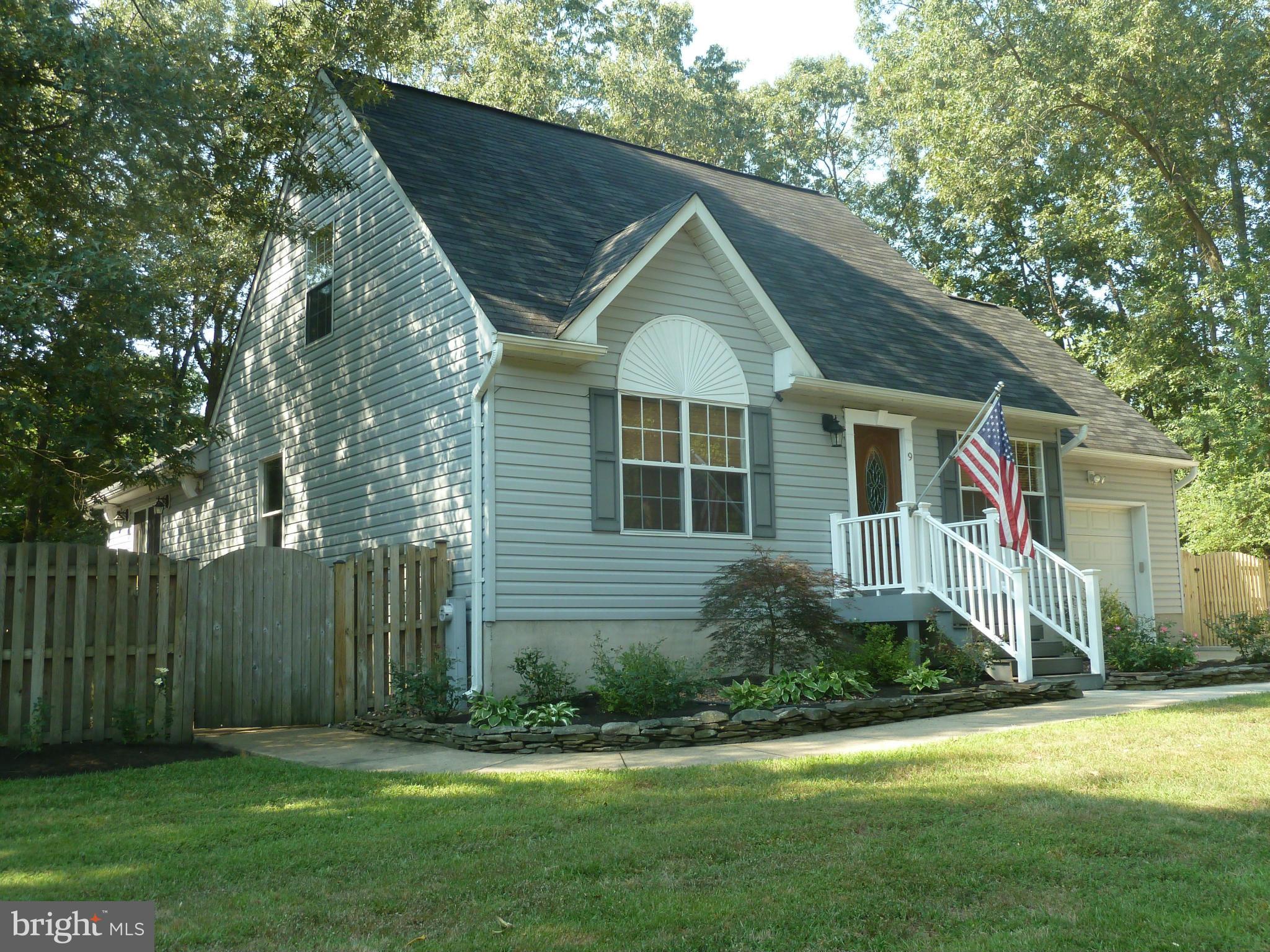 9 Waterford Road Pasadena, MD 21122 - Photo 2 of 30 Exterior (Front)