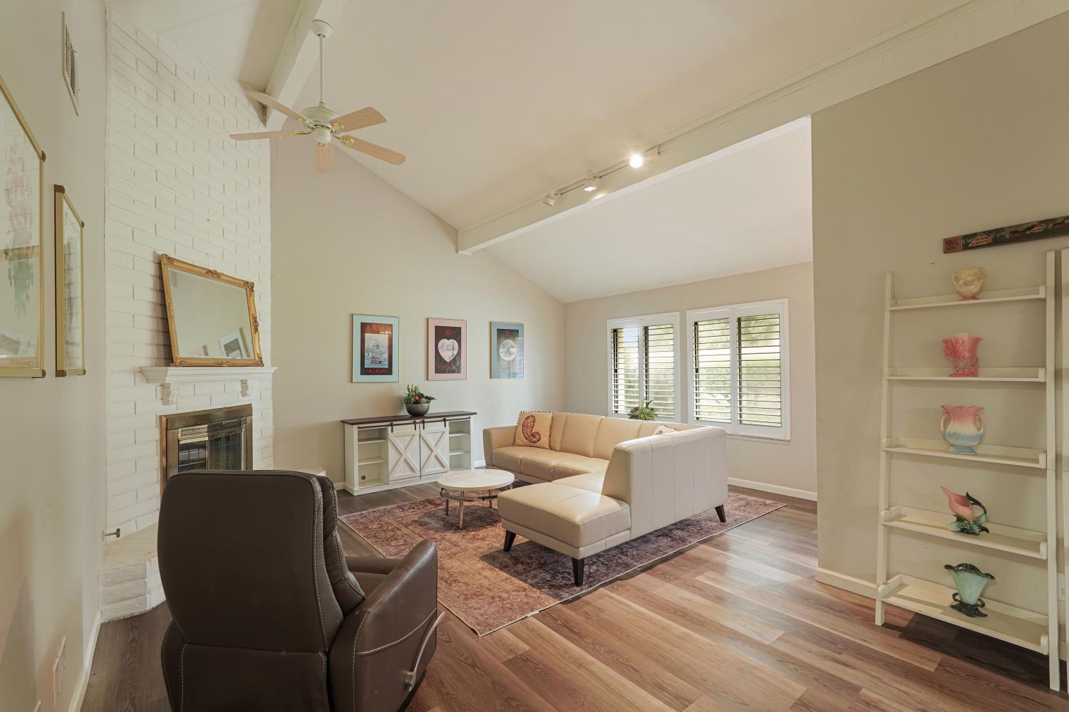 1001 West Lincoln Road, Unit T Stockton, CA 95207 - Photo 3 of 40