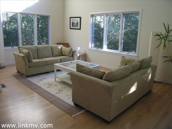40 Pond Road West Tisbury, MA 02568 - Photo 22 of 28 http://d1qzqeyxiitrap.cloudfront.net/photos/38303/600/431829e4.jpg