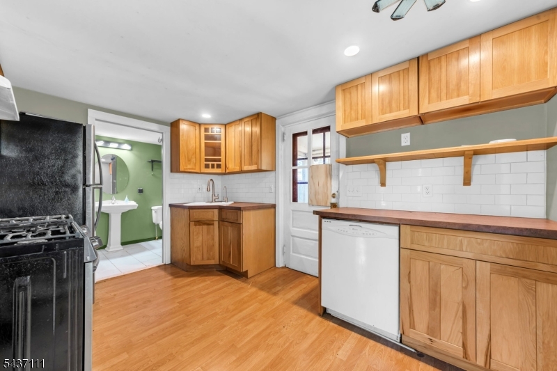 529 Green Pond Road Rockaway, NJ 07866 - Photo 4 of 15