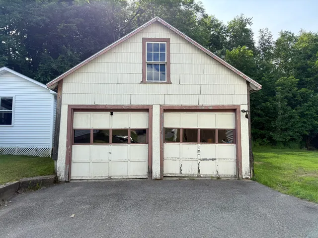 $80,000 | 322 Katahdin Avenue, Millinocket, ME 04462
