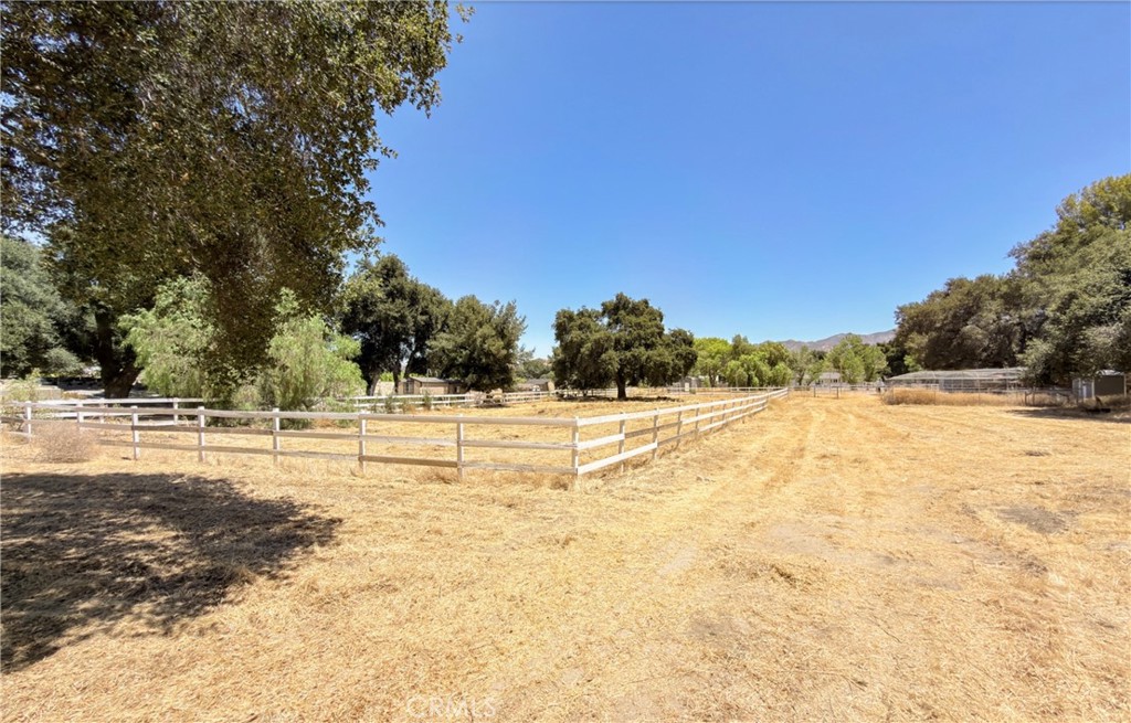 16515 Valley Ranch Road Canyon Country, CA 91387 - Photo 70 of 75 Horse corral